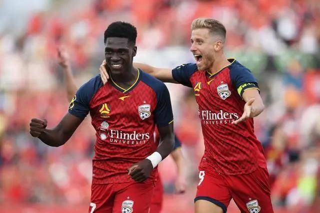 巴特勒缺阵约维奇砍下24分 残阵热火大胜雄鹿