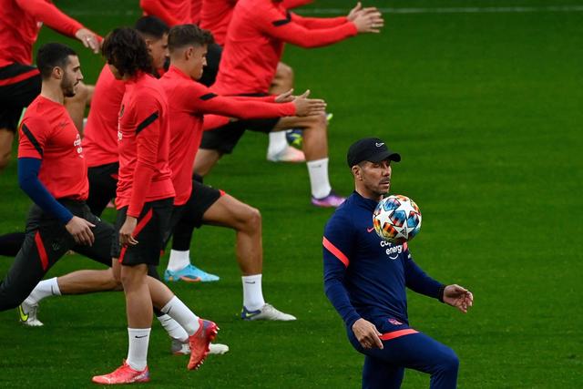 杨鸣：赢下一个没有周琦的广东队参考价值不大