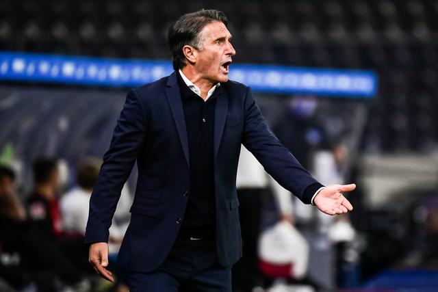 爱德华兹逆天隔扣狼队克爵士 国王加时擒灰熊